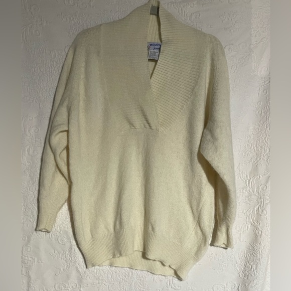 80's Vintage Memphis Jones Cream Sweater Size Large - Picture 1 of 5